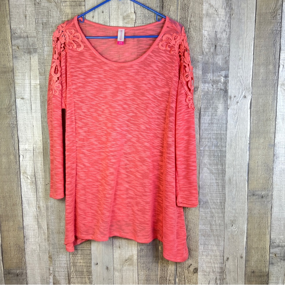 No Boundaries XL(15-17) Jr’s Pink Lightweight Burnout Sweater w/Lace App…